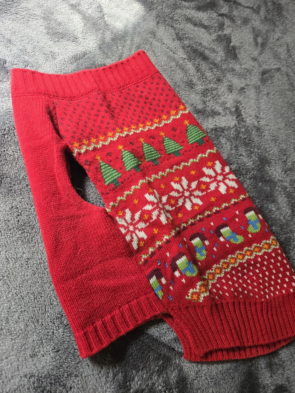 Large Holiday Knit Dog Sweater